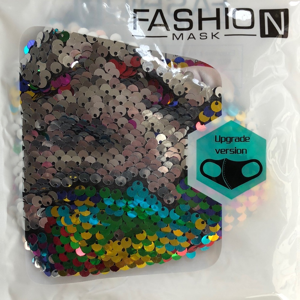 Sequined Reversible Face Mask with Adj Ear Loops.